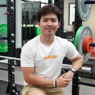 Petra, coach at Fitcom Kepayang, Seremban