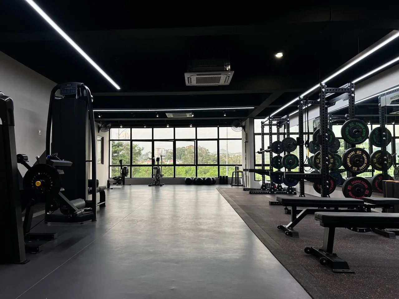 Inside a Fitcom studio